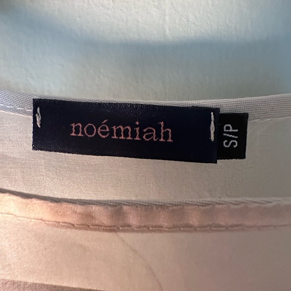 Designer Sheer blouse that can be paired with almost anything. One of a kind - Picture 3 of 3